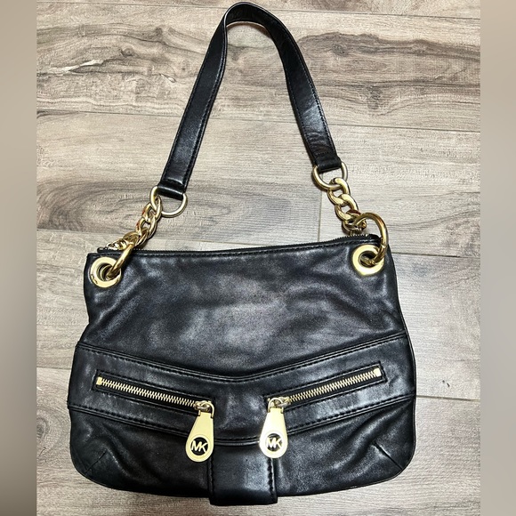 Michael Kors Black Leather Shoulder Bag - Picture 2 of 9